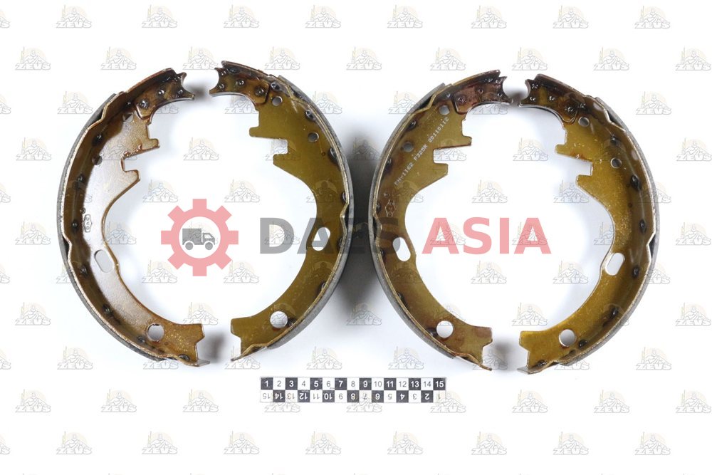 Тормозные барабанные колодки ISUZU / UD