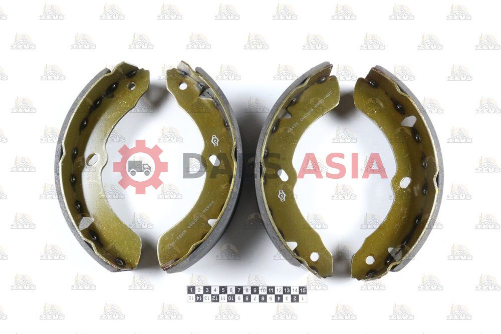 Тормозные барабанные колодки ISUZU / UD