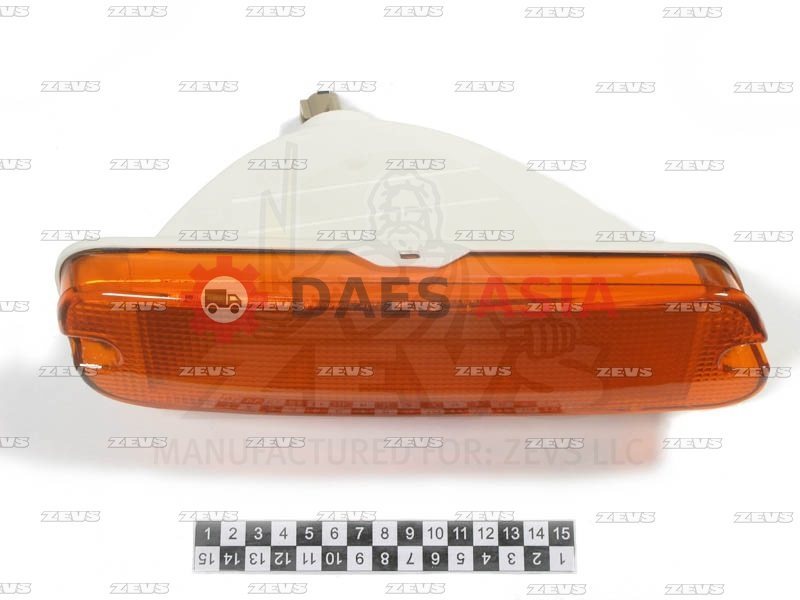 Повторитель в бампер ISUZU CXZ 2002 2002 / ISUZU CXM 2002 2002