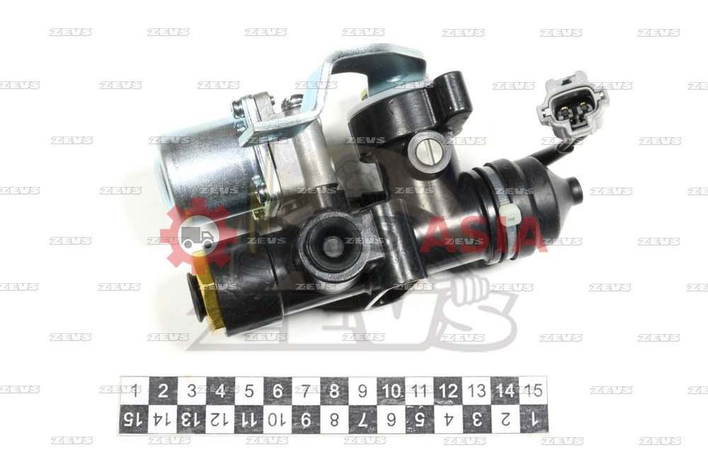 Кран уровня пневмоподушек HINO 700 E13C