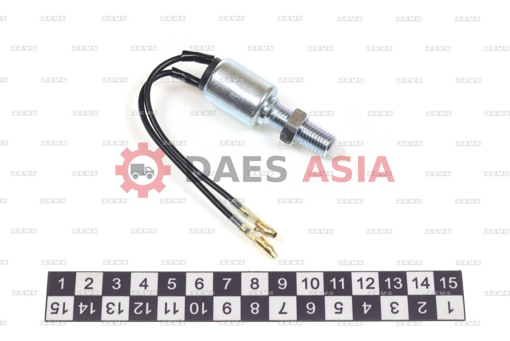 Датчик включения тормозных сигналов ISUZU / UD