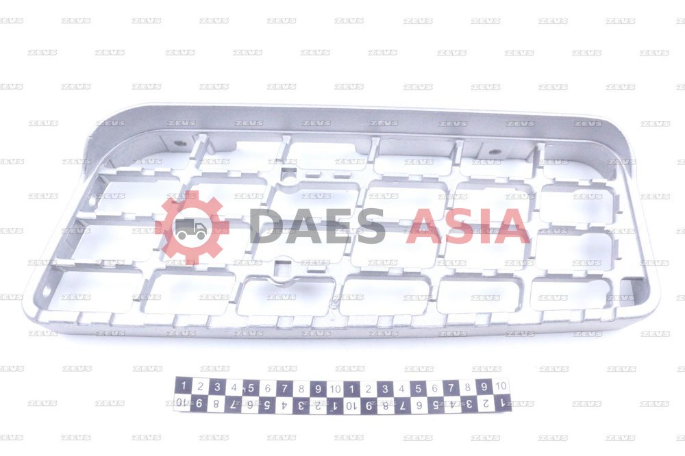 Подножка нижняя правая