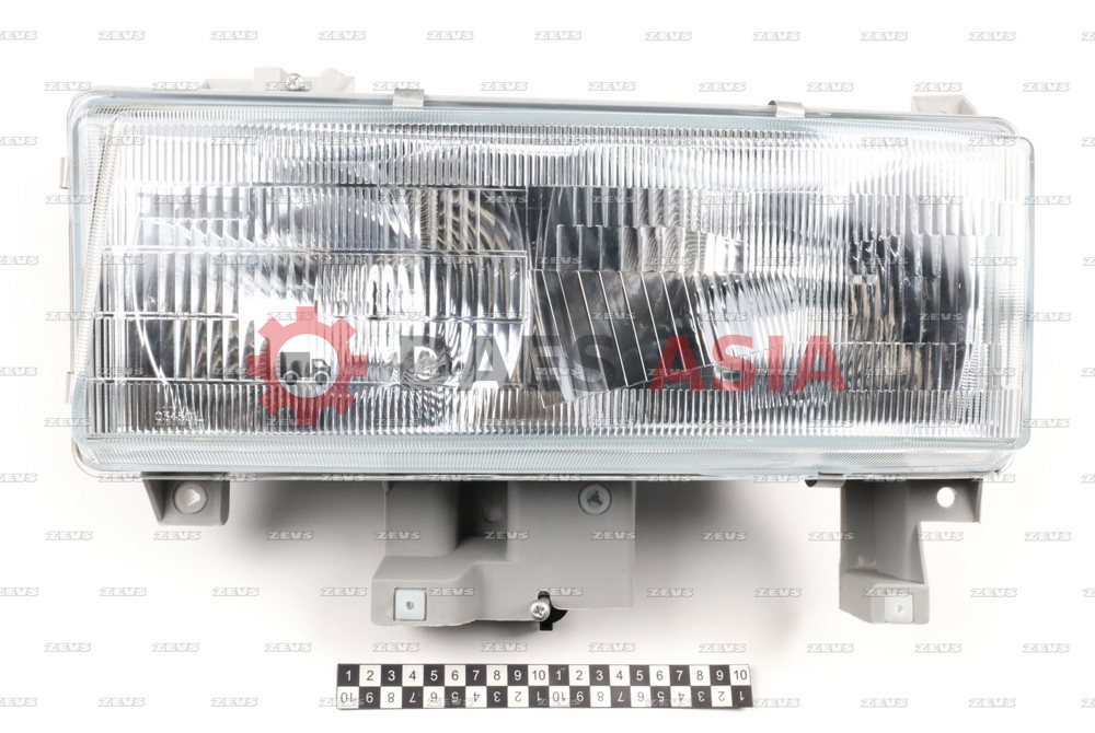 Фара MMC / FUSO
