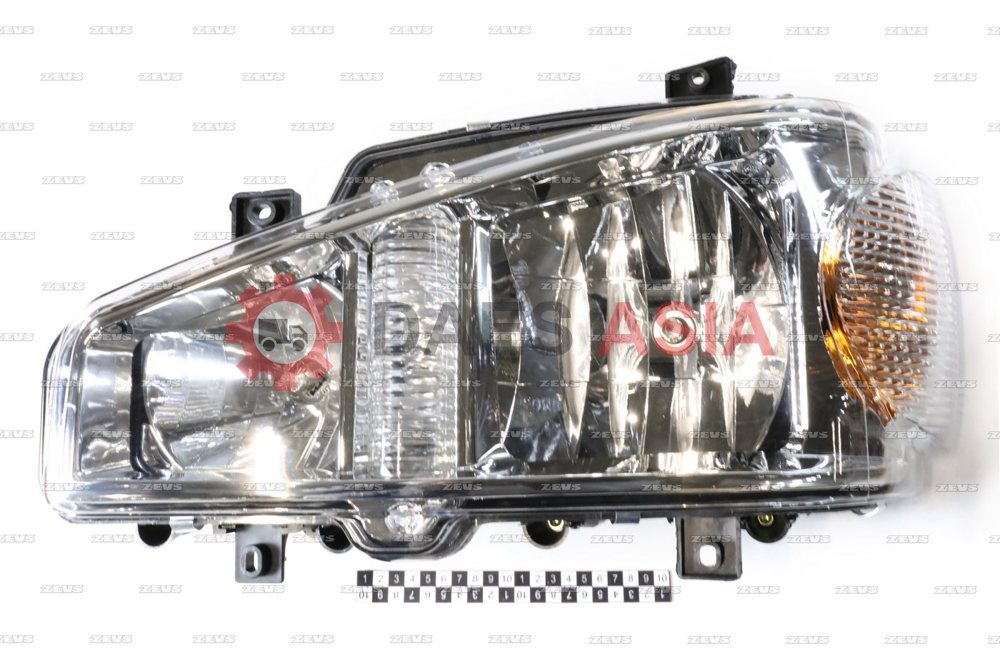 Фара FAW J6 CA4250 / FAW J6 CA5250