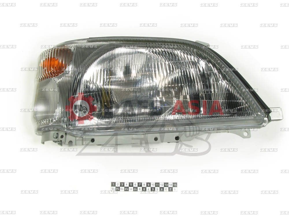 Фара TOYOTA DYNA XZU41# 2003 2009 / TOYOTA DYNA XZU420 2003 2009