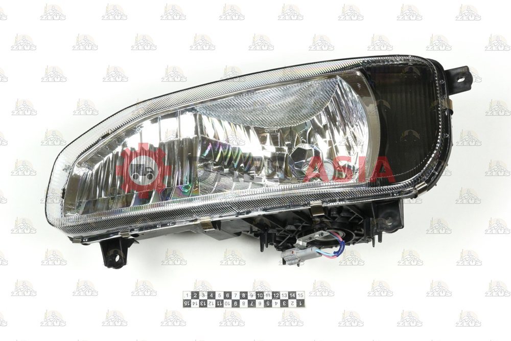Фара UD CONDOR MK 2011 2017 / UD CONDOR PK 2011 2017